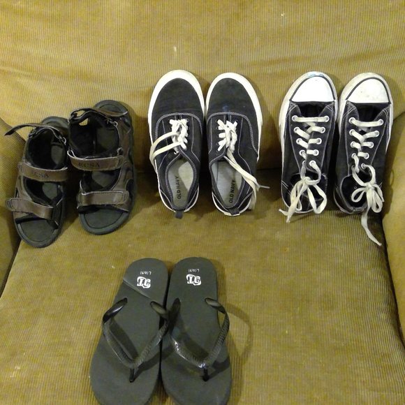 Bundle of Boys Clothes Sizes 6-7, 23 pieces - Picture 8 of 13